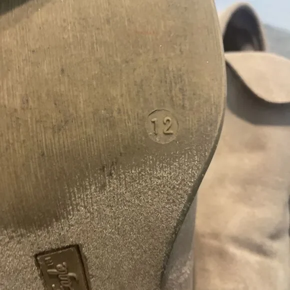 American Eagle Booties Women’s Size 12  Tan Faux Suede Low‎ Heel Ankle Boots Zip - Picture 15 of 15